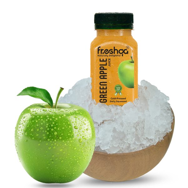 Fresh Green Apple Juice Cold-Pressed